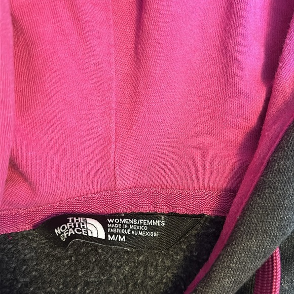 EUC Women’s size M, The North Face grey hoodie with pink details - Picture 3 of 6